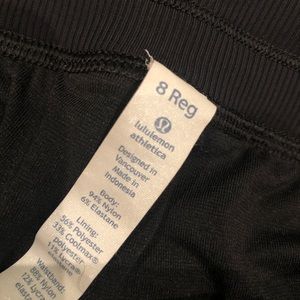 Lululemon lined dance pant size 8